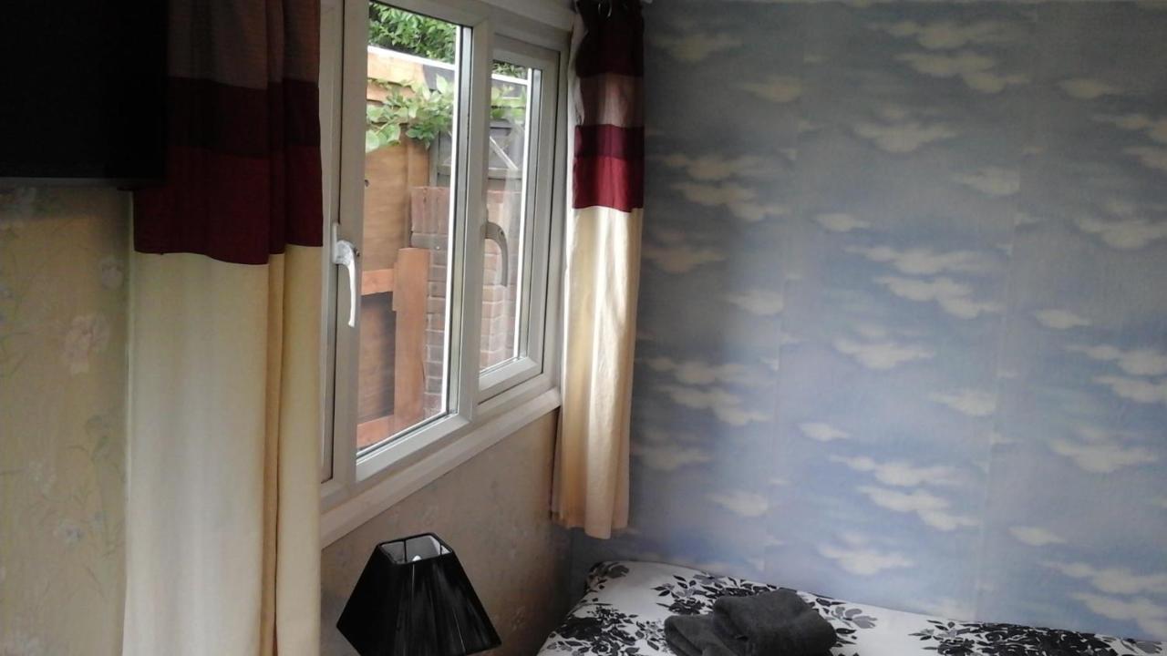 Elm House Accommodation Wisbech Extérieur photo