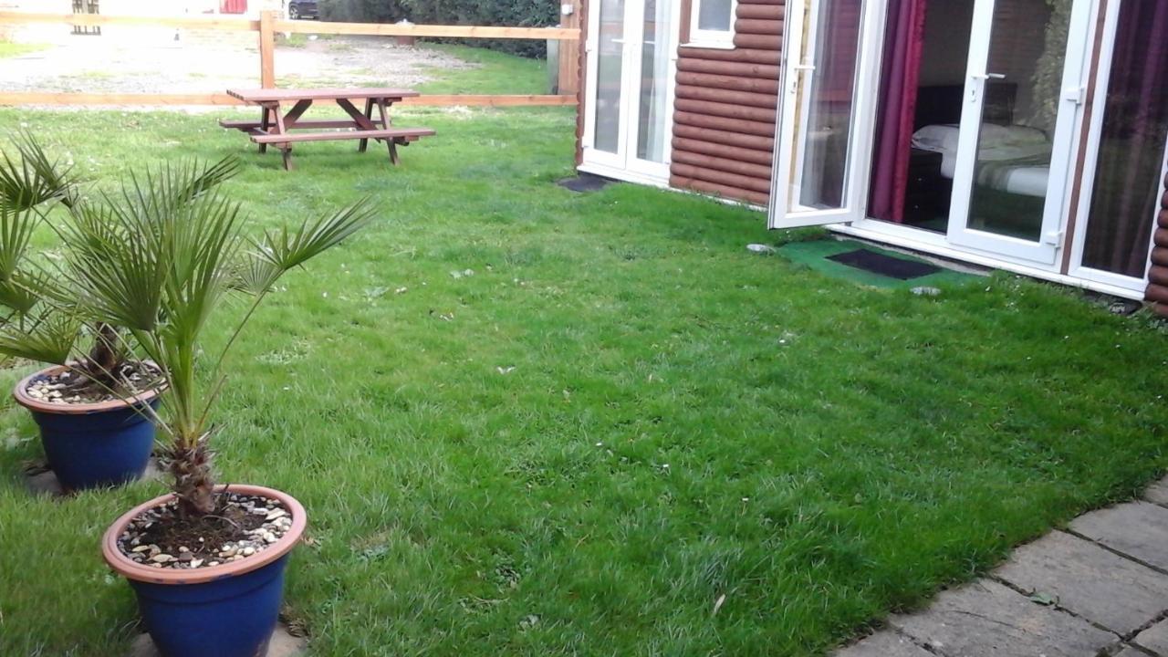 Elm House Accommodation Wisbech Extérieur photo